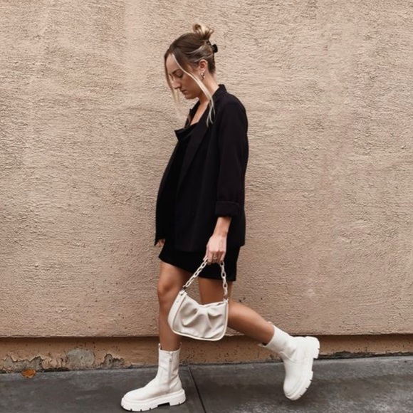 NWT Sam Edelman Lulia Chelsea Modern Ivory White Lugg Rubber Leather Boots - Picture 7 of 14